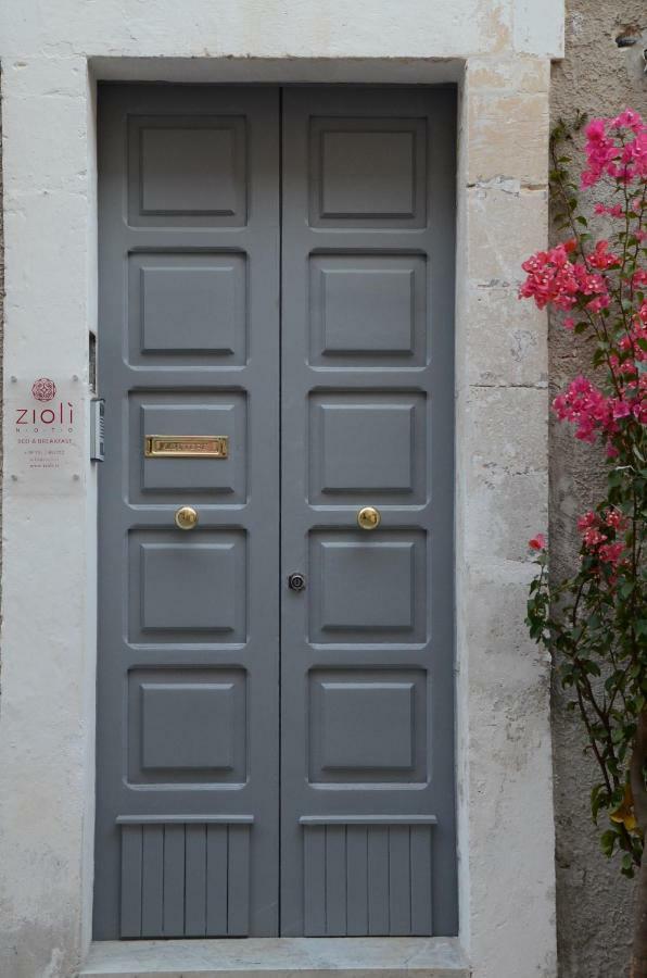Zioli Bed and Breakfast Noto Eksteriør billede